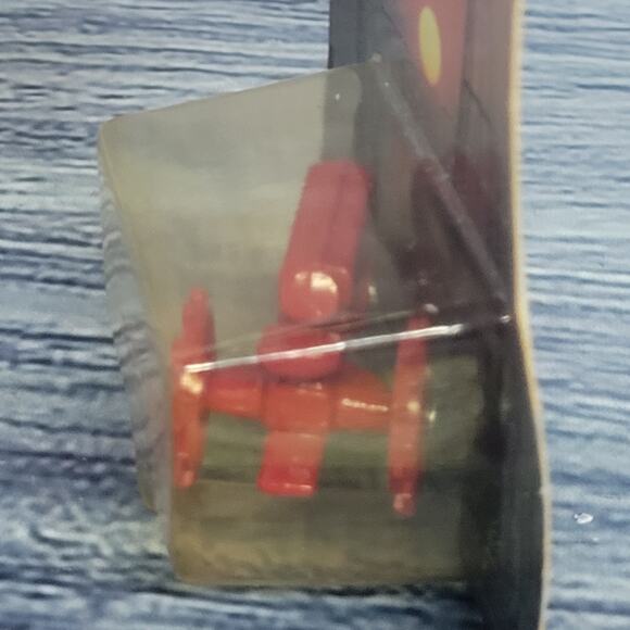 Vintage Scale Models 1/64 Scale diecast tractor on steel red sealed - Picture 6 of 8